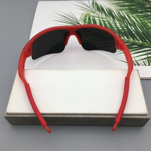 Fashion Sunglasses for Women and Men - Picture 3 of 4